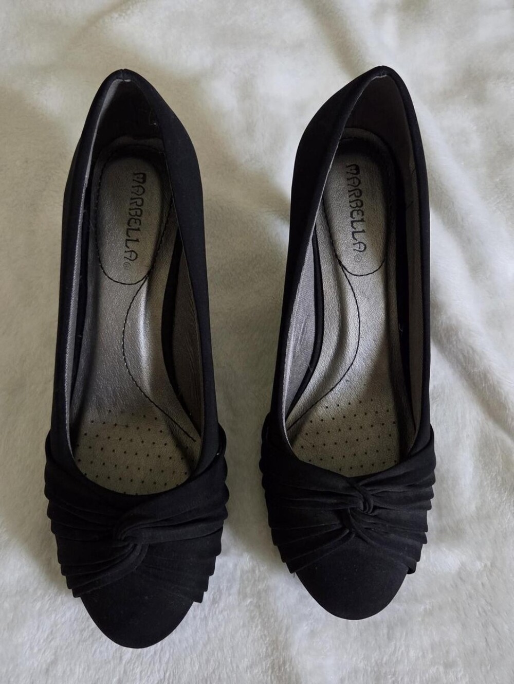 Black Marbella heels with twist detail at the toe Size 8